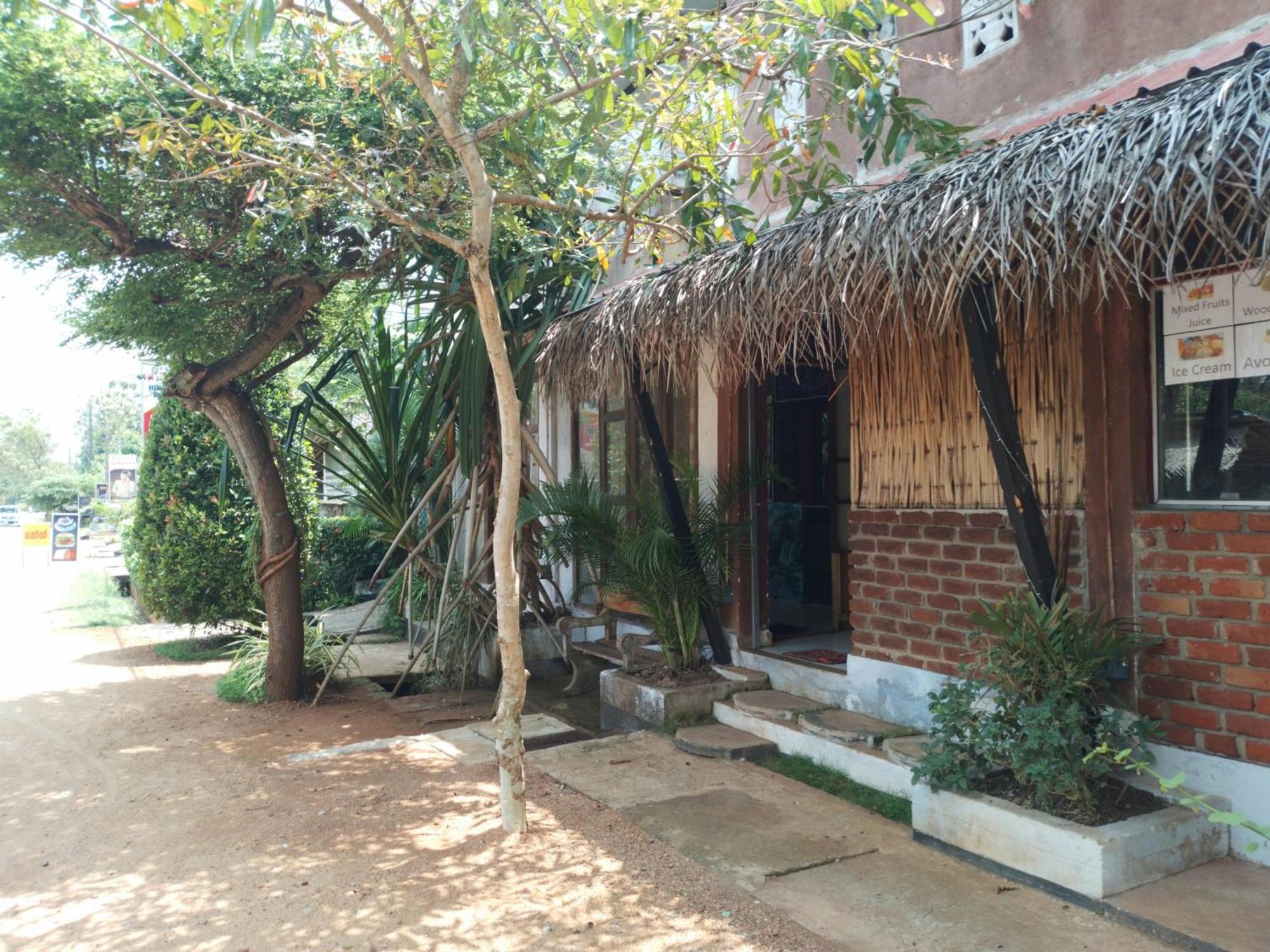 Lucky Holiday Home Anuradhápura Exteriér fotografie